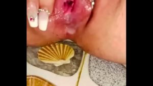 Bím dâm mọng nước lên cơn nứng