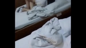 Giã nát bím em người yêu trong nhà nghỉ