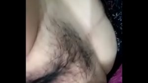 Lồn nứng mà không có anh nào húp