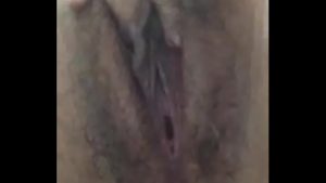 Nứng lồn thèm chơi sex