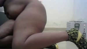 Dâm nữ chubby múp mụp