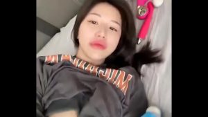 Em gái xinh lồn múp quá