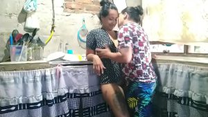 Thập thò chịch sex les khiêu dâm