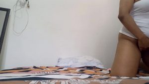 Gái dâm khoe hàng tự sướng bướm múp bằng sextoy quá đã
