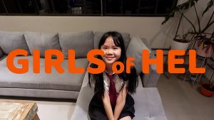 Gạ tình bé teen dâm bị chịch không bao cùng ông chú chim to